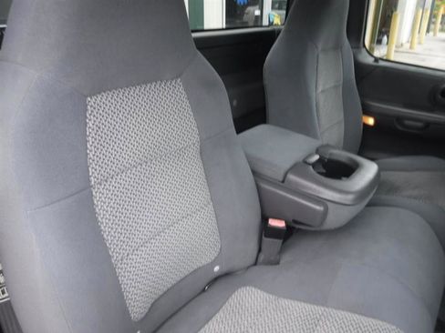 Used 2002 Ford F150 XLT RWD image 30