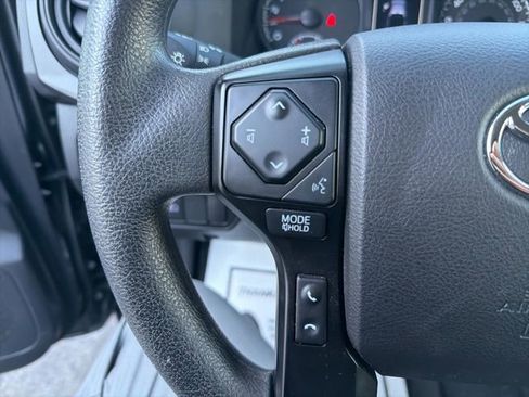 Used 2022 Toyota Tacoma SR image 22