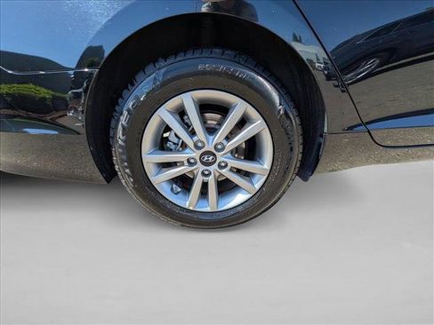 Used 2017 Hyundai Sonata SE FWD image 19