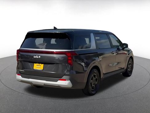 Used 2026 Kia Carnival FWD image 15