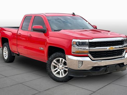 Used 2019 Chevrolet Silverado 1500 LT w/ Texas Edition AWD/4WD image 4