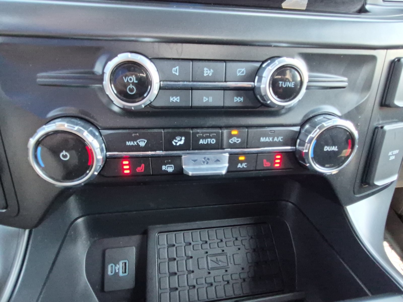 Used 2024 Ford F150 XLT w/ Equipment Group 302A MID AWD/4WD image 15