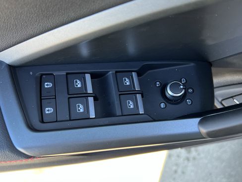 Certified 2025 Audi Q3 2.0T Premium Plus w/ Premium Plus Package image 15