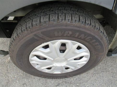 Used 2018 Ford Transit 150 XLT image 35