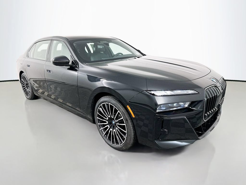 Used 2026 BMW 760i xDrive w/ Executive Package AWD/4WD image 3