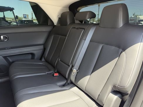 Used 2025 Hyundai Ioniq 5 SEL RWD image 33