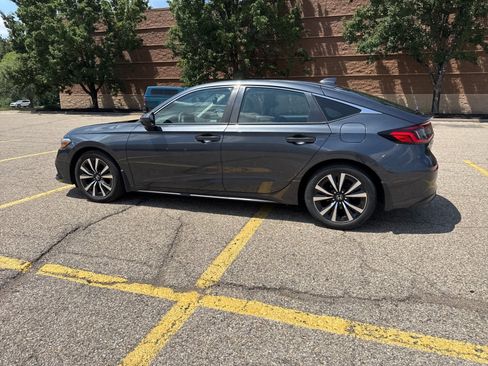 Used 2022 Honda Civic EX-L image 30