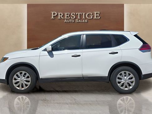 Used 2016 Nissan Rogue S FWD image 35