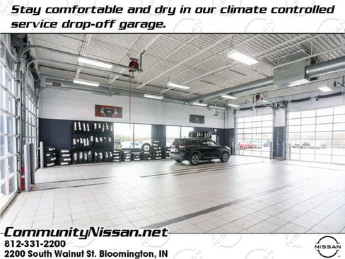 Used 2023 Nissan Rogue SV w/ SV Premium B Package image 6