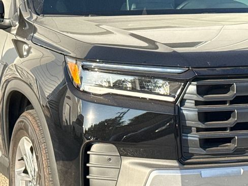 Certified 2026 Honda Pilot EX-L image 4