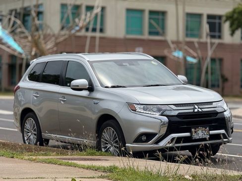 Used 2022 Mitsubishi Outlander GT AWD/4WD image 6