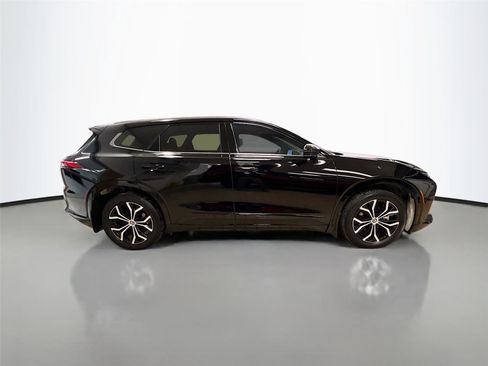 Used 2025 Toyota Crown Signia image 40