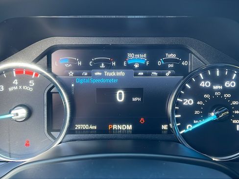 Used 2022 Ford F350 Lariat w/ Black Appearance Package image 26