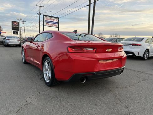 Used 2016 Chevrolet Camaro LT image 4