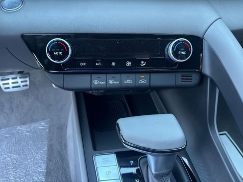 New 2026 Hyundai Elantra Sport image 33