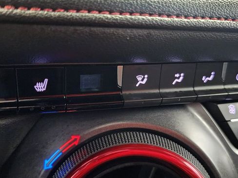 Used 2019 Chevrolet Blazer RS w/ Sun and Wheels Package image 41