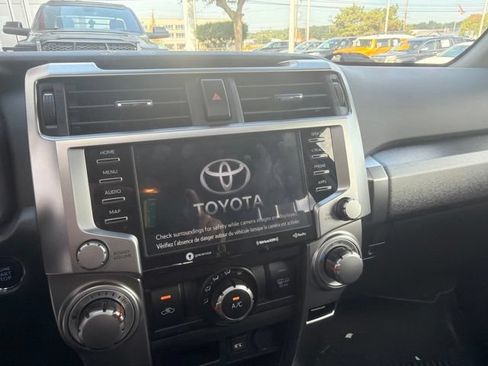 Used 2022 Toyota 4Runner SR5 Premium w/ Moonroof Package AWD/4WD image 7