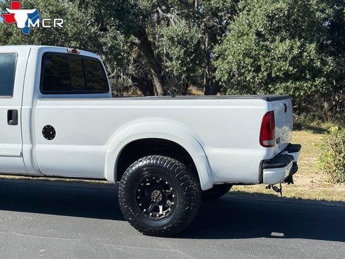 Used 2002 Ford F350 XLT image 12