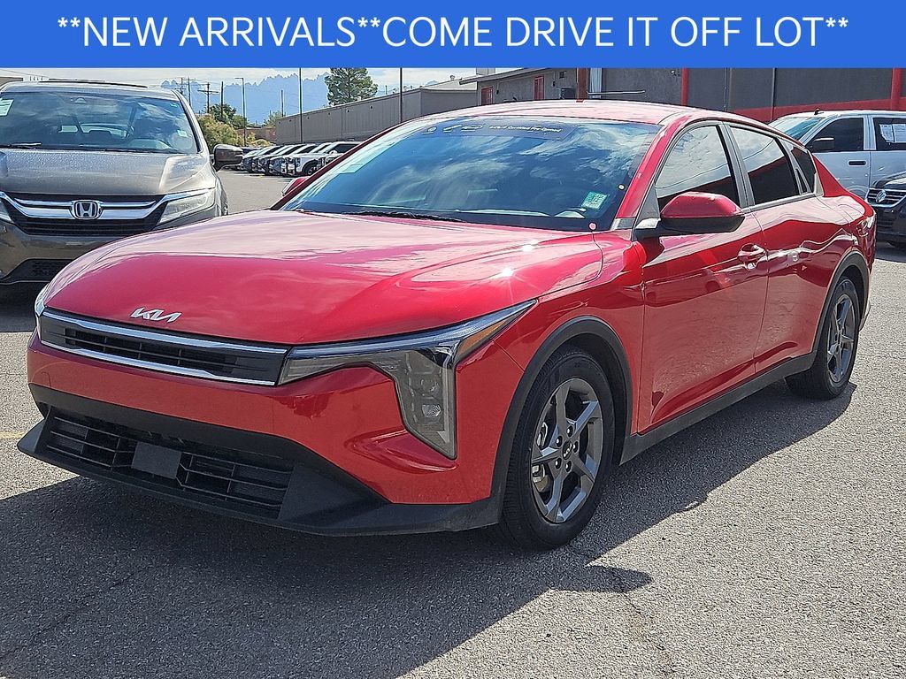 Certified 2025 Kia K4 FWD image 1