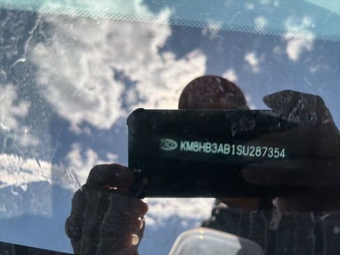 Used 2025 Hyundai Kona SEL image 8