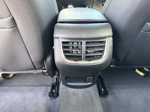 Used 2020 Chevrolet Malibu LT FWD image 21