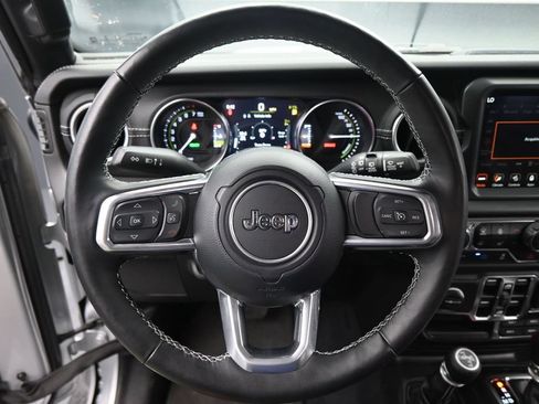 Used 2023 Jeep Wrangler Unlimited Sahara w/ Cold Weather Group AWD/4WD image 11
