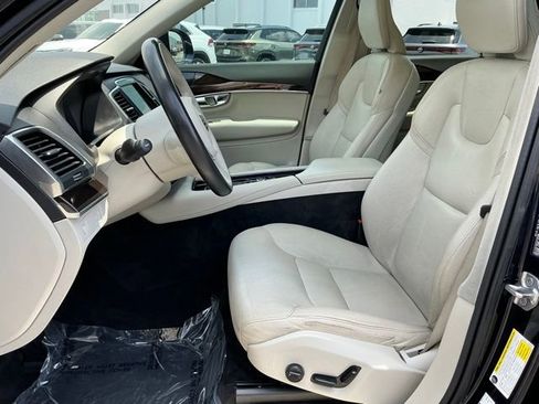 Used 2019 Volvo XC90 T6 Momentum w/ Advanced Package AWD/4WD image 14