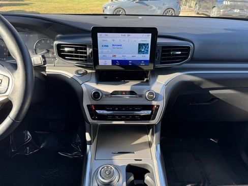 Certified 2022 Ford Explorer XLT w/ Equipment Group 202A image 2