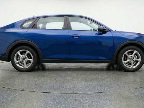 Used 2025 Kia K4 FWD image 11