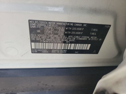 Certified 2025 Toyota RAV4 XLE FWD image 37