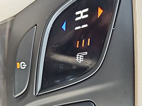 Used 2020 Buick Envision Essence image 35