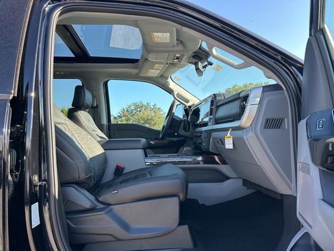 New 2026 Ford F250 XLT w/ XLT Premium Package image 36