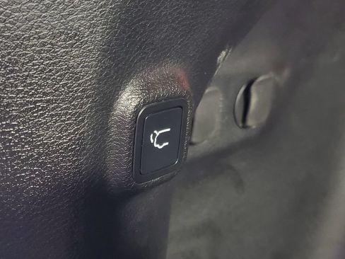 Used 2020 Jeep Cherokee Limited AWD/4WD image 27