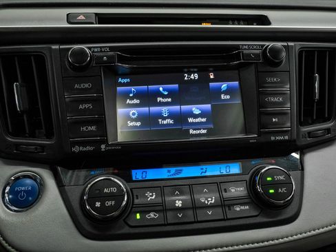 Used 2017 Toyota RAV4 XLE w/ All Weather Liner Package AWD/4WD image 30