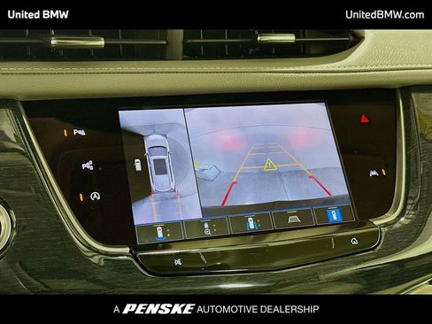 Used 2025 Cadillac XT6 Premium Luxury w/ Technology Package image 9