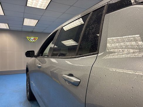 New 2026 Chevrolet Traverse LT w/ Sun and Wheel Package FWD image 20