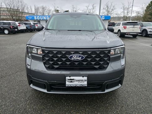 Used 2025 Ford Maverick XLT w/ Equipment Group 302A AWD/4WD image 2