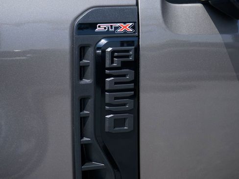 Used 2023 Ford F250 XL w/ STX Appearance Package AWD/4WD image 48