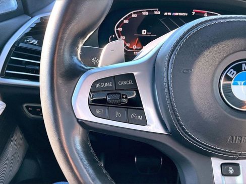 Used 2021 BMW X5 M50i w/ Executive Package image 18