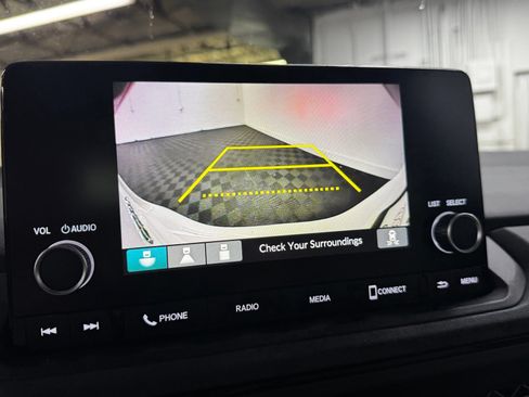 Used 2024 Honda Accord EX image 11
