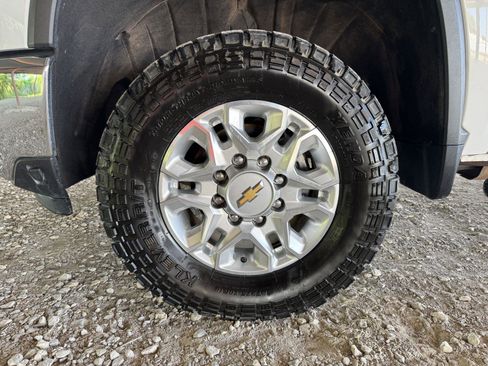 Used 2025 Chevrolet Silverado 2500 LTZ w/ LTZ Convenience Package AWD/4WD image 44