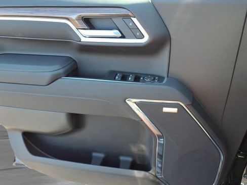 New 2026 Chevrolet Silverado 1500 LT Trail Boss w/ LT Trail Boss Premium Package AWD/4WD image 15