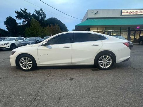 Used 2018 Chevrolet Malibu LT FWD image 7