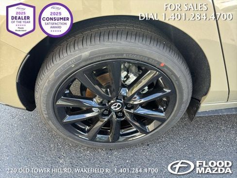 New 2025 MAZDA MAZDA3 Carbon w/ Appearance Package image 13