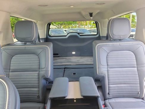 Certified 2022 Lincoln Navigator L Black Label image 18