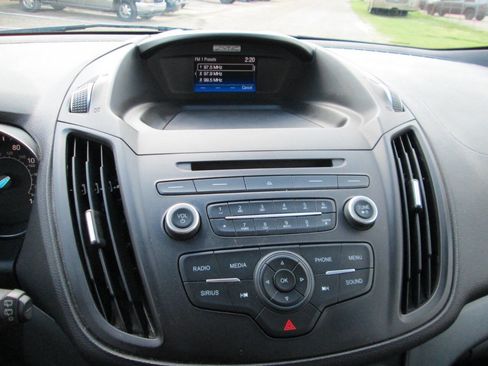 Used 2017 Ford Escape SE image 7