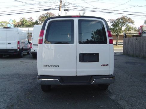 Used 2019 GMC Savana 2500 w/ Driver Convenience Package RWD image 5