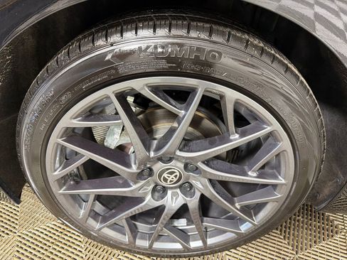 Used 2025 Toyota Camry XSE image 18