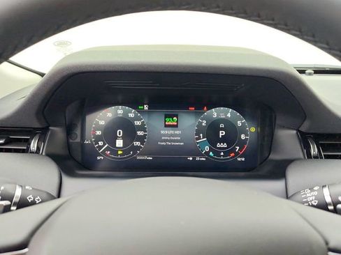 Certified 2025 Land Rover Discovery Sport S image 24