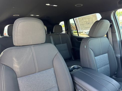 Used 2026 GMC Acadia Elevation w/ Black Edition AWD/4WD image 17